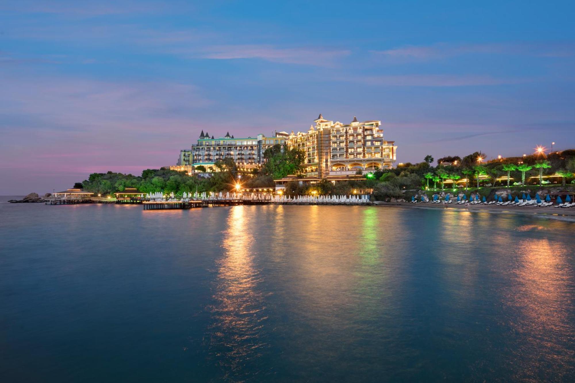 Merit Crystal Cove Hotel Casino & Spa Karavas  Exteriér fotografie