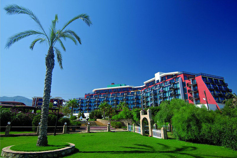 Merit Crystal Cove Hotel Casino & Spa Karavas  Exteriér fotografie
